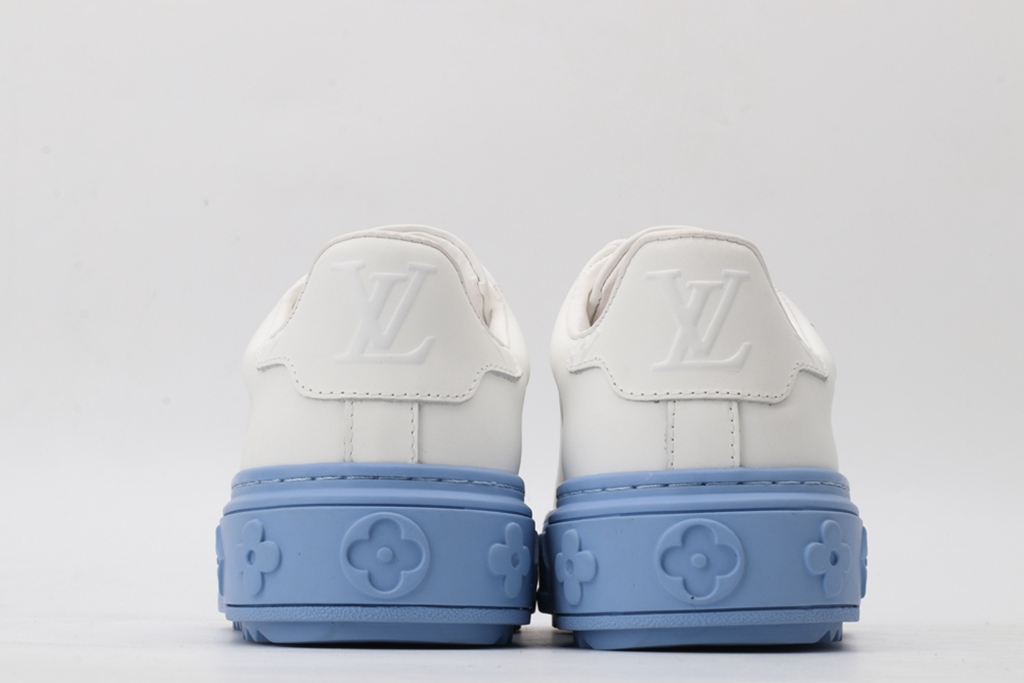 L*V SNEAKER